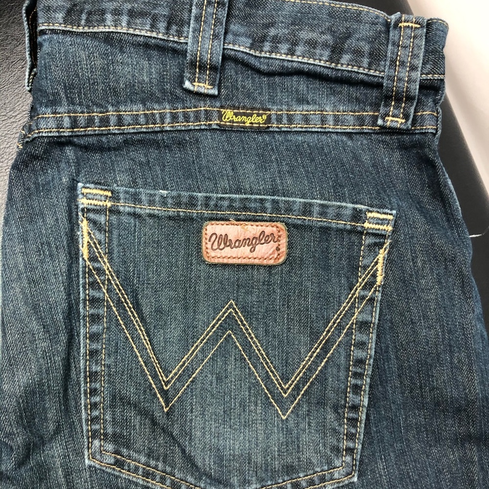 Wrangler jeans 36x34 straight leg